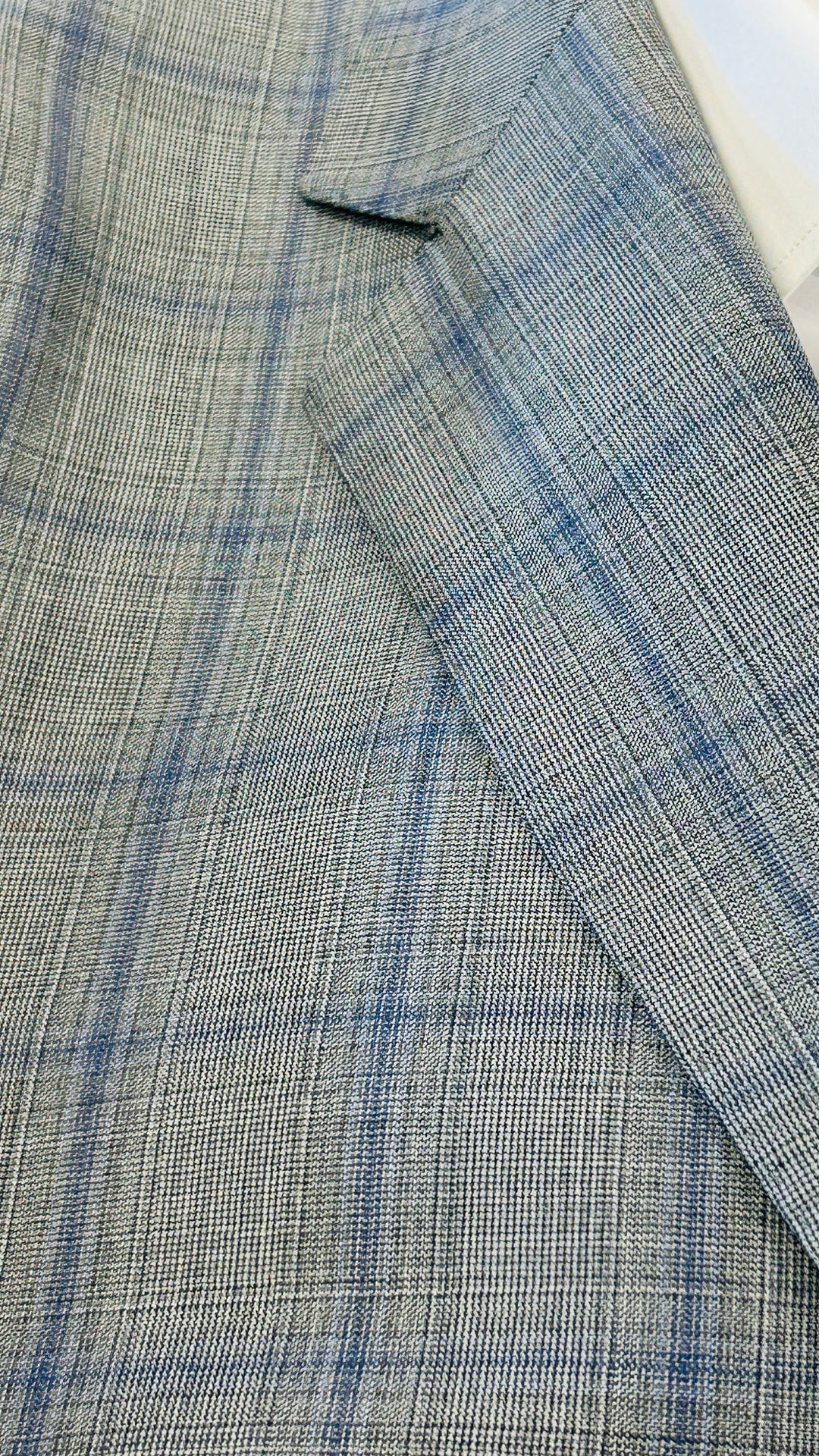 TOSI PLAID SUIT