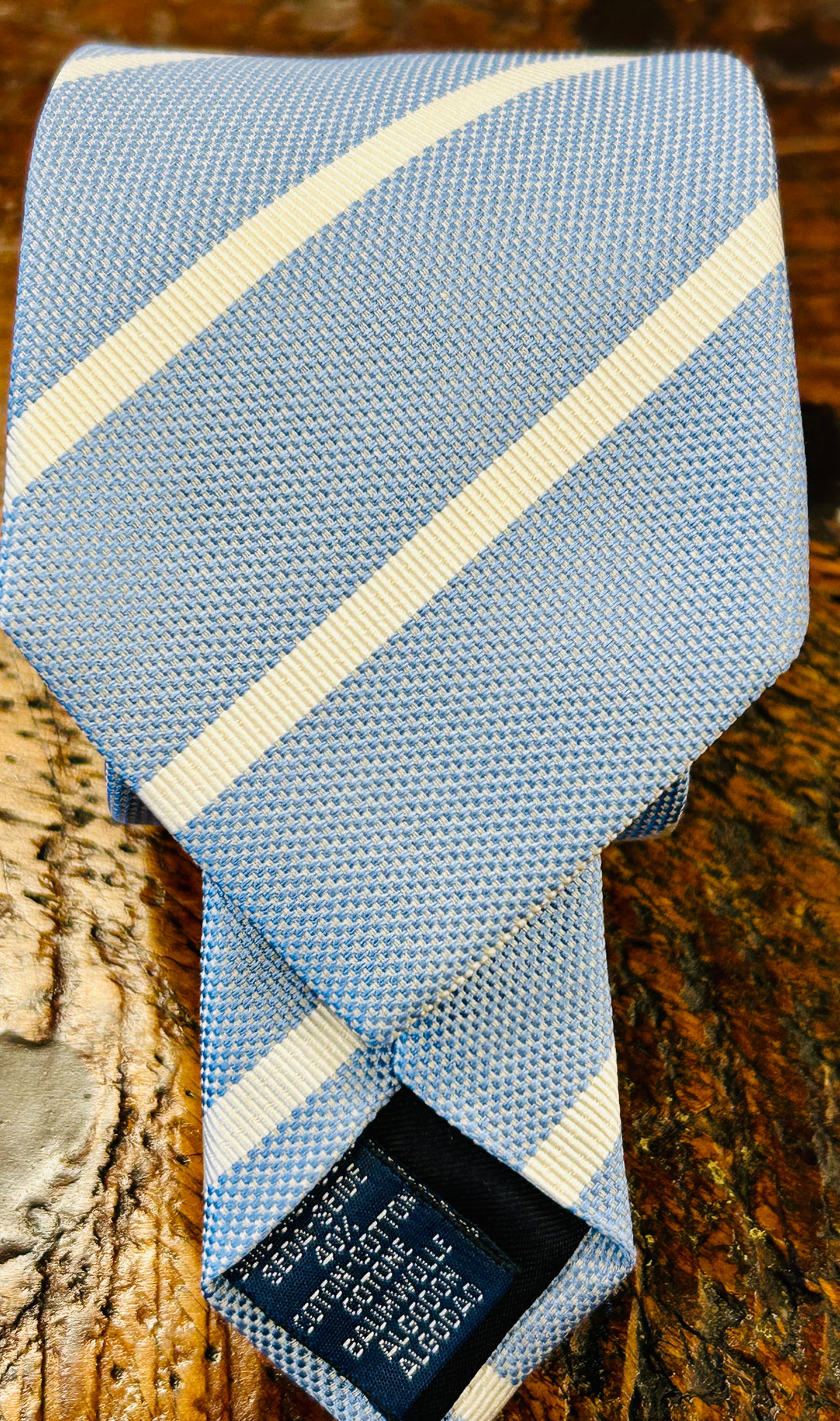 THIN STRIPED NECKTIE