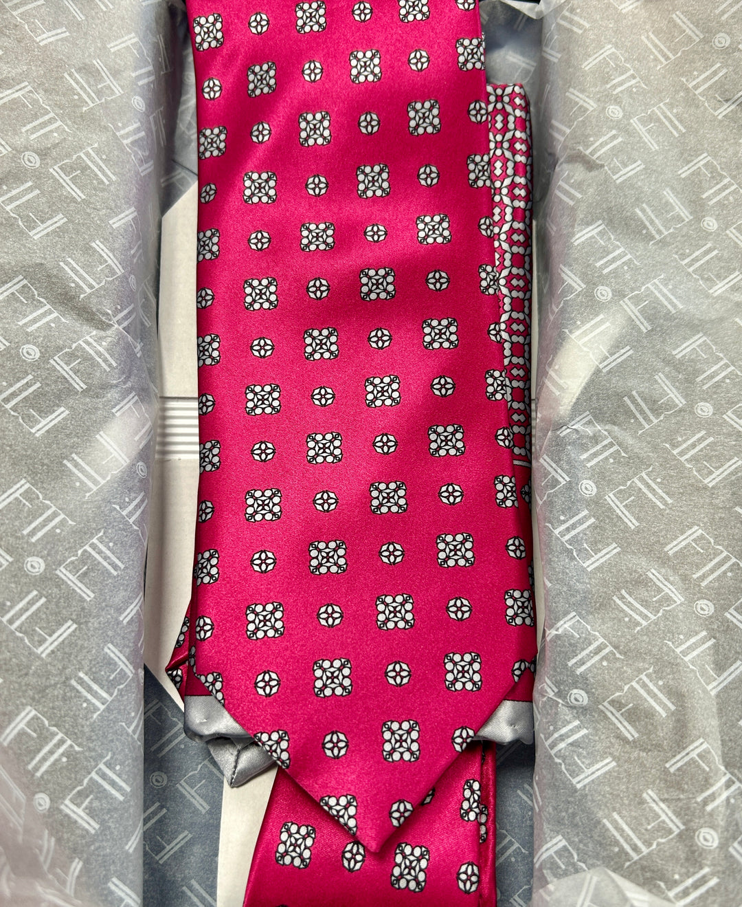 SILK TIE SET