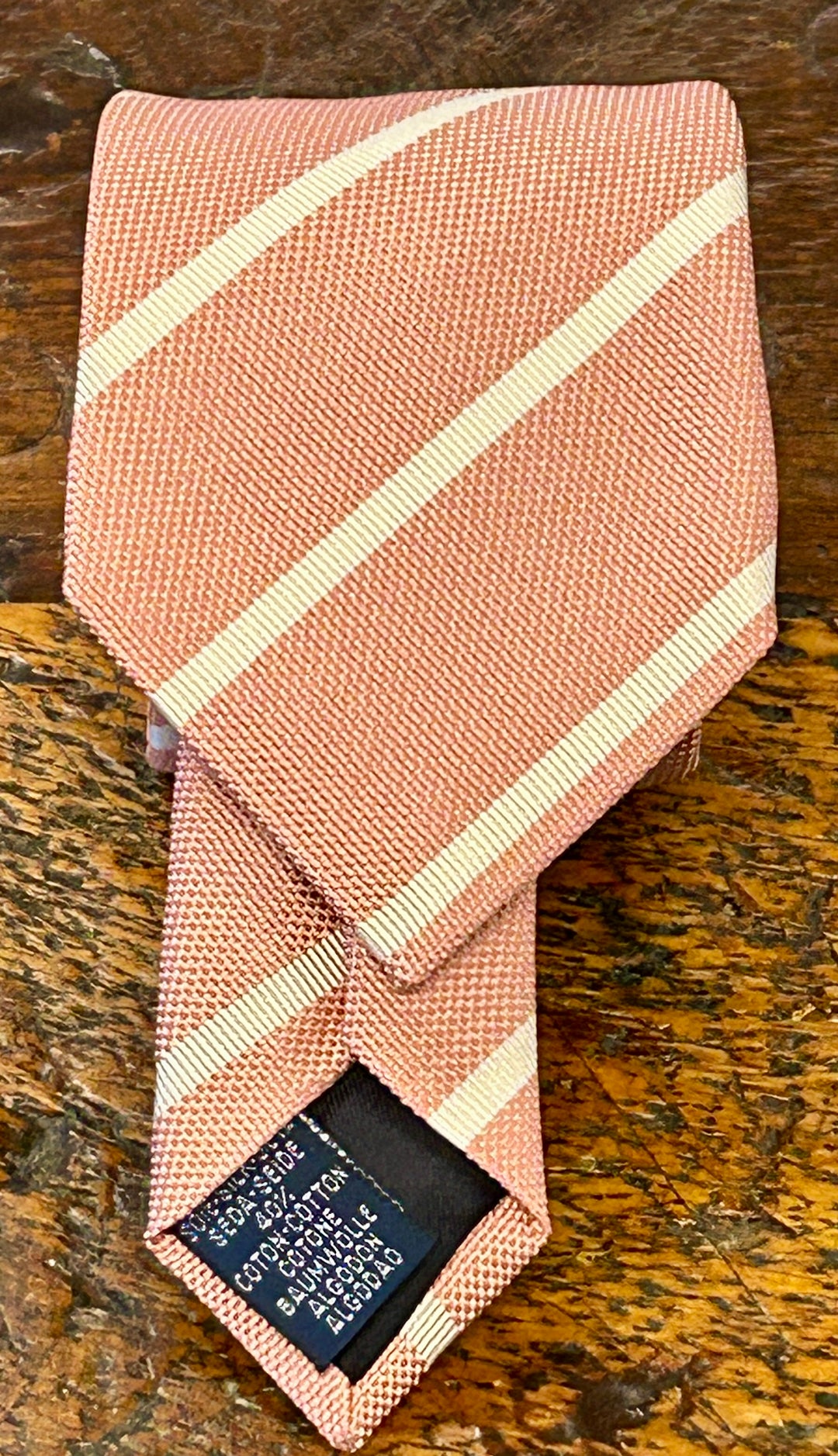 THIN STRIPED NECKTIE