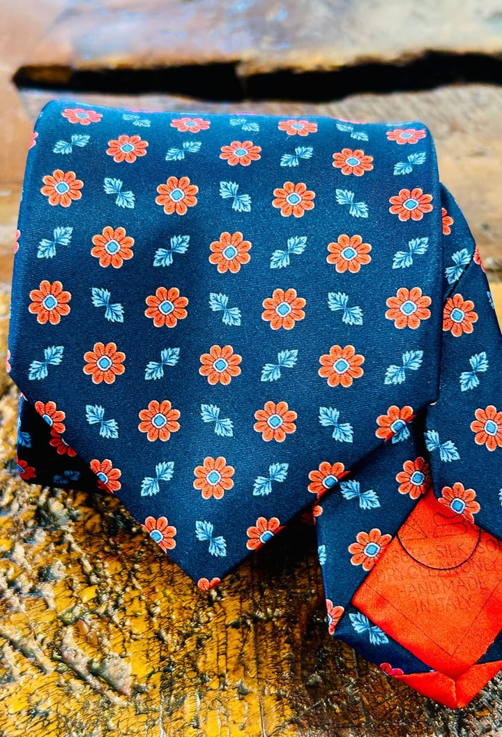 FLORAL SATIN NECKTIE